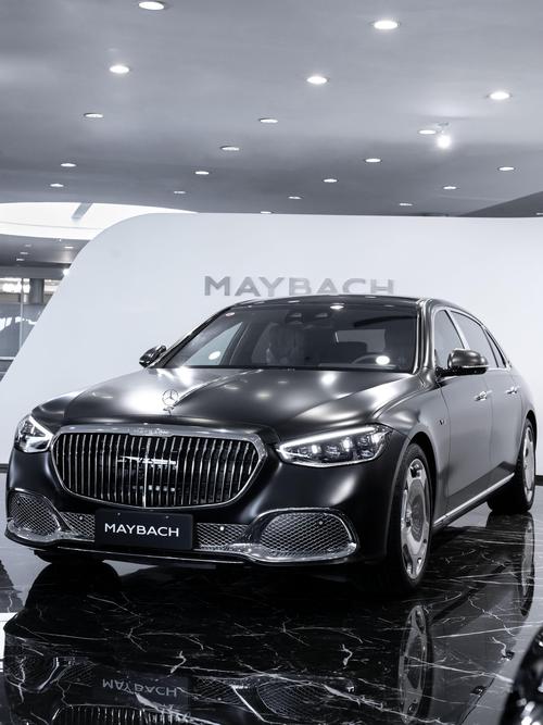 东莞石龙镇亿跃阳企业管理咨询岚图汽车的售后服务让用户无忧出行，迈巴赫未来的豪华车趋势